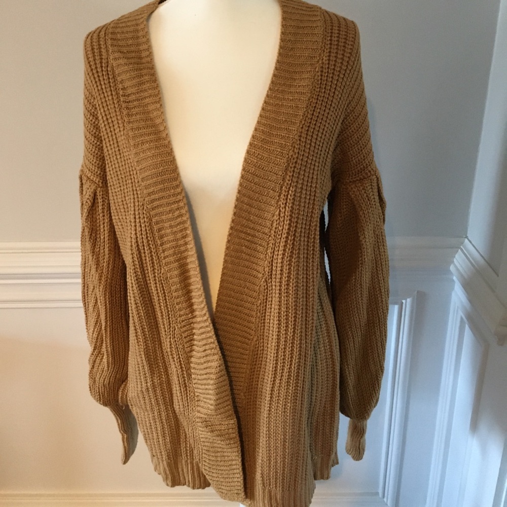 Beautiful sweater cardigan longer worn once